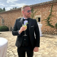 Simon Newell Email & Phone Number