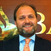 SANTANDER PRIVATE BANKING Employee Raul Martin Hernandez's profile photo