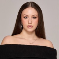 SoSquared Employee Yasmin Schwitzer's profile photo