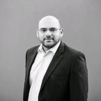 Daniel Simoes Email