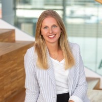 Anja Neumann Email