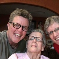 Apple American Group LLC Employee Lynn Evers's profile photo