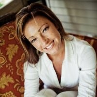 Kelly Roggow Email & Phone Number