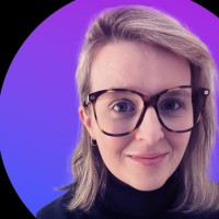 Lucy Perrott Email & Phone Number