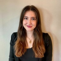 Abercrombie International Employee Shelby Reeves's profile photo