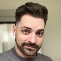 Elias Theroux's profile photo