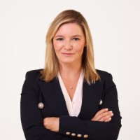 Daniela König Email