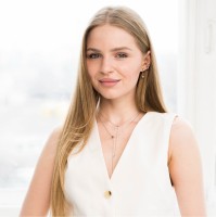 Ksenia Kovalonok Email