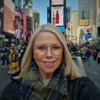 Melanie Curtis Email
