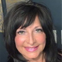 Dialog Telecommunications Employee Robin Foster's profile photo