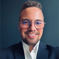 Benedikt Striebe Email