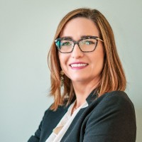 Lara Alencar Email