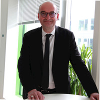 Jérôme Wolff Email