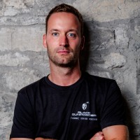 Manu Barbé Email