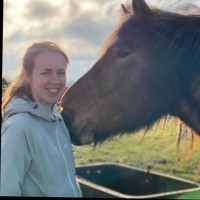 Claudia van Den Eynde Email