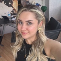 Hatice Elbi̇R Email