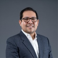 Aprenda Employee Juan R.'s profile photo