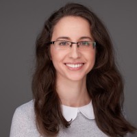 Dorina Maráki Email