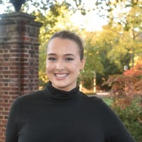 Stile by Per Lei Boutique Employee Tess Bannister's profile photo