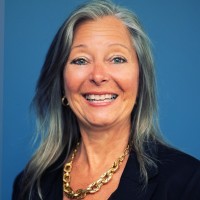 UMOS, Inc. Employee Susan st. Amand's profile photo