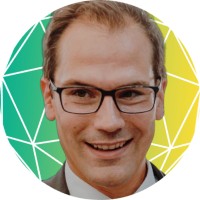 Marco Cavazzutti Email