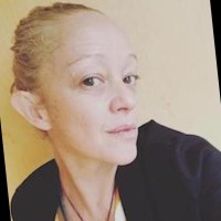 étapes: Employee Veronique Ricardoni's profile photo