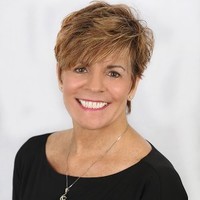 Gloria Dumas Email & Phone Number