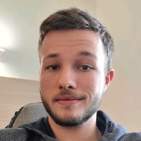 Lucas Grezil Email
