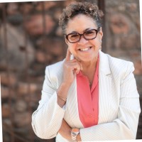 CNA Insurance Employee Kimberly Burnside's profile photo