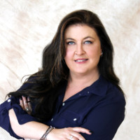 Lasting Mark Employee Leanne Guimond's profile photo