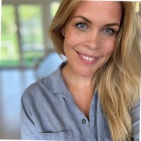 Mette Schmidt Email