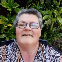 Helen Kirkham Email