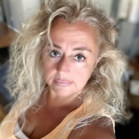 Claudia Valiante Email