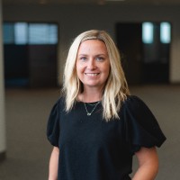 Brailyn Barineau Email & Phone Number