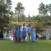 Rowell Auctions, Inc. Employee Lindsay Roach's profile photo