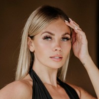 NO TITLE AGENCY Employee Phoebe Davis's profile photo