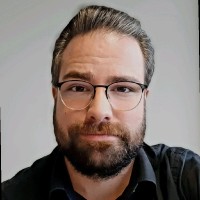Tim Schöls Email
