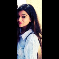 Varssha Motiramani Email