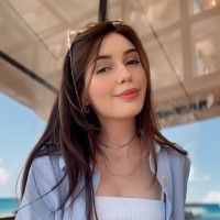 b8one Employee Cristiane Domingues's profile photo