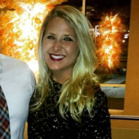 Kolcraft Enterprises, Inc. Employee Leslie Loquist's profile photo