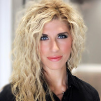 Shandi Hoskins Email & Phone Number