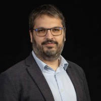 Krisztián Szántó Email