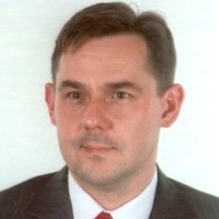 Artur Lipiński Email