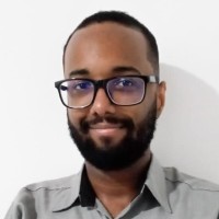 Cloudiabot Employee Robert Santos's profile photo