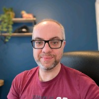 Vizlib Employee Russ Clow's profile photo