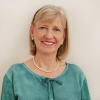 Superspine Employee Lynn Bardin's profile photo
