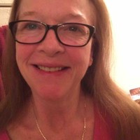 Aquatic Bath Employee Paula Lindsay's profile photo