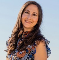 Ihr Inc Employee Elena Nikolova's profile photo