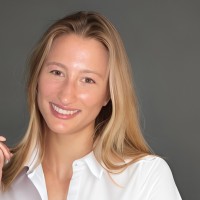 New Mountain Capital Employee Caroline Pace's profile photo