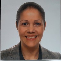 Lesley Simmonds Email